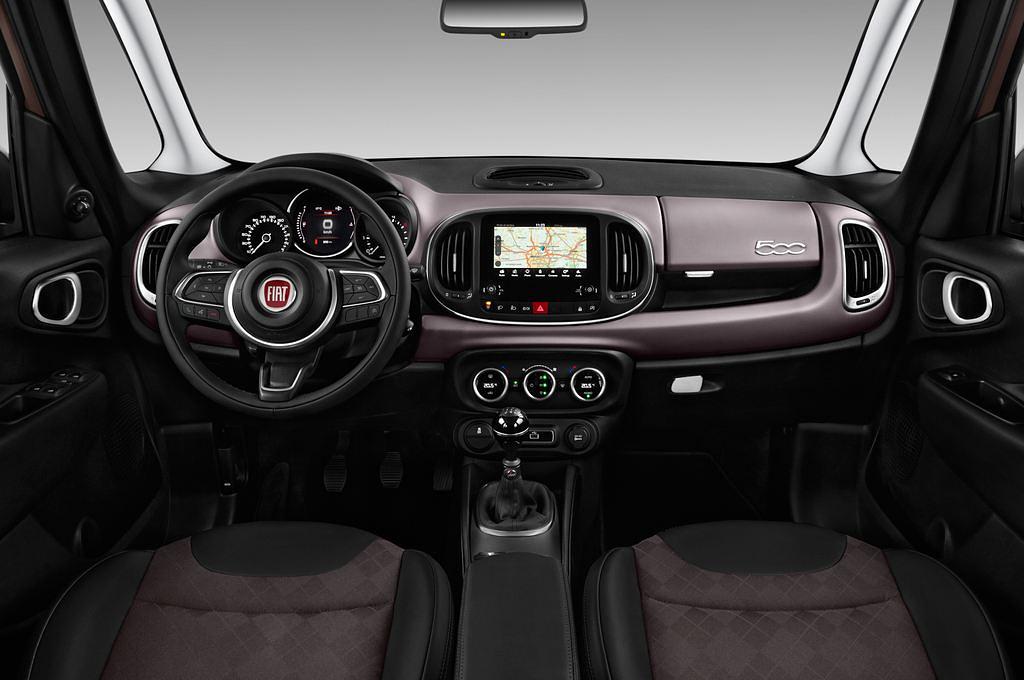 FIAT 500L (Baujahr 2018) Lounge 5 Türen Cockpit und Innenraum