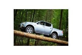 Mitsubishi L200 besiegt renommierte Wettbewerber bei AUTO BILD ALLRAD