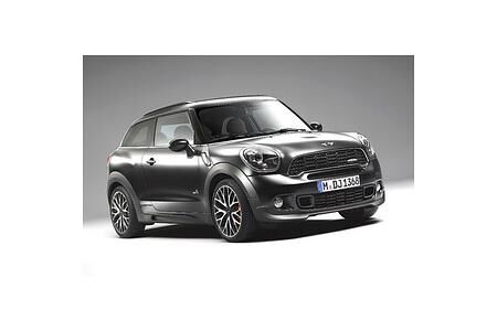 MINI jetzt mit exklusiver Frozen Black metallic Lackierung