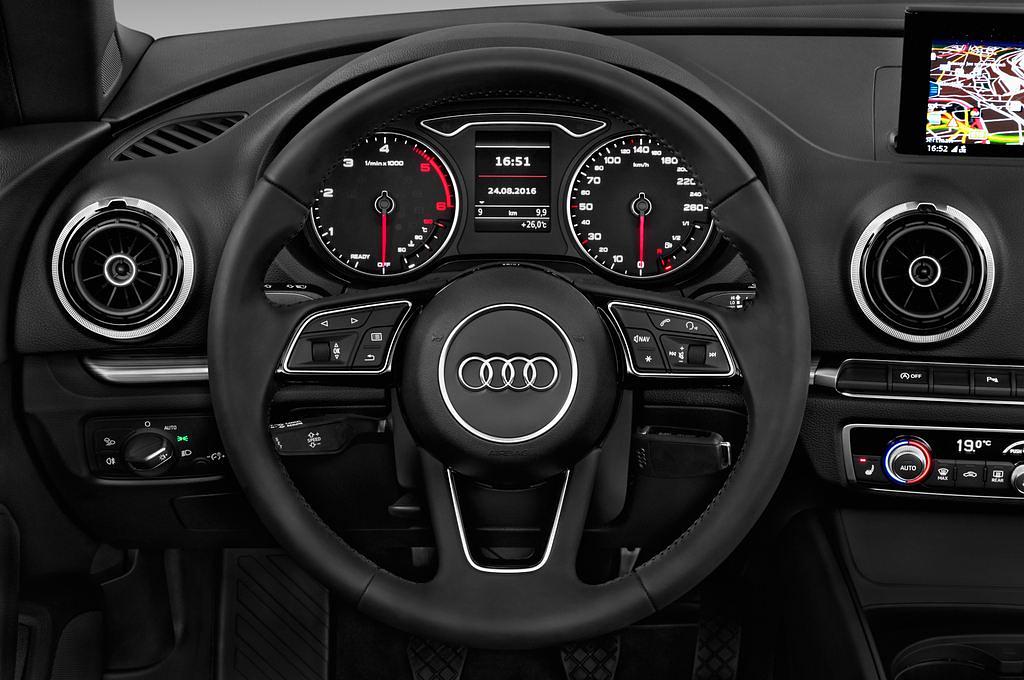Audi A3 (Baujahr 2017) Design 2 Türen Lenkrad