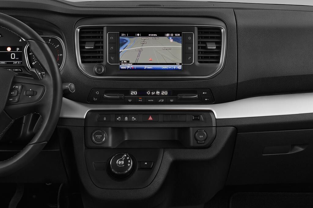 Toyota Proace Verso (Baujahr 2018) Executive 5 Türen Mittelkonsole