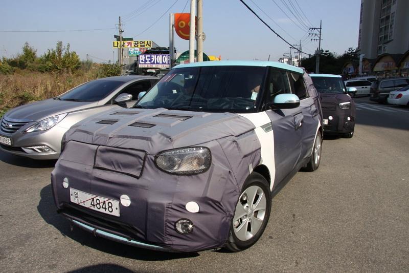 Kia Soul EV 2014 auf den Straßen von Seoul