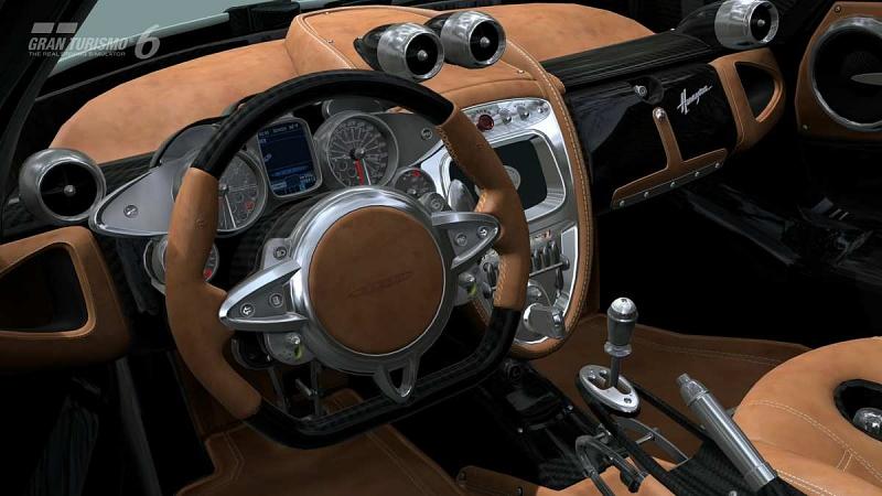 Das Cockpit des Supersportwagens Pagani Huayra.