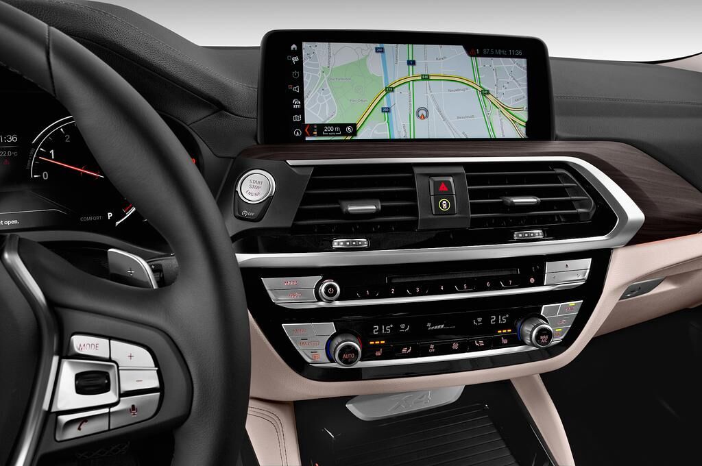 BMW X4 (Baujahr 2018) xLine 5 Türen Temperatur und Klimaanlage