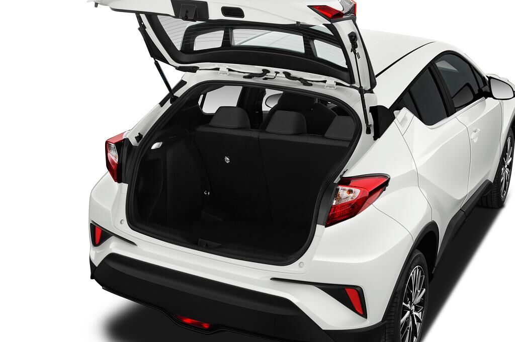 Toyota C-HR (Baujahr 2018) Team Deutschland 5 Türen Kofferraum