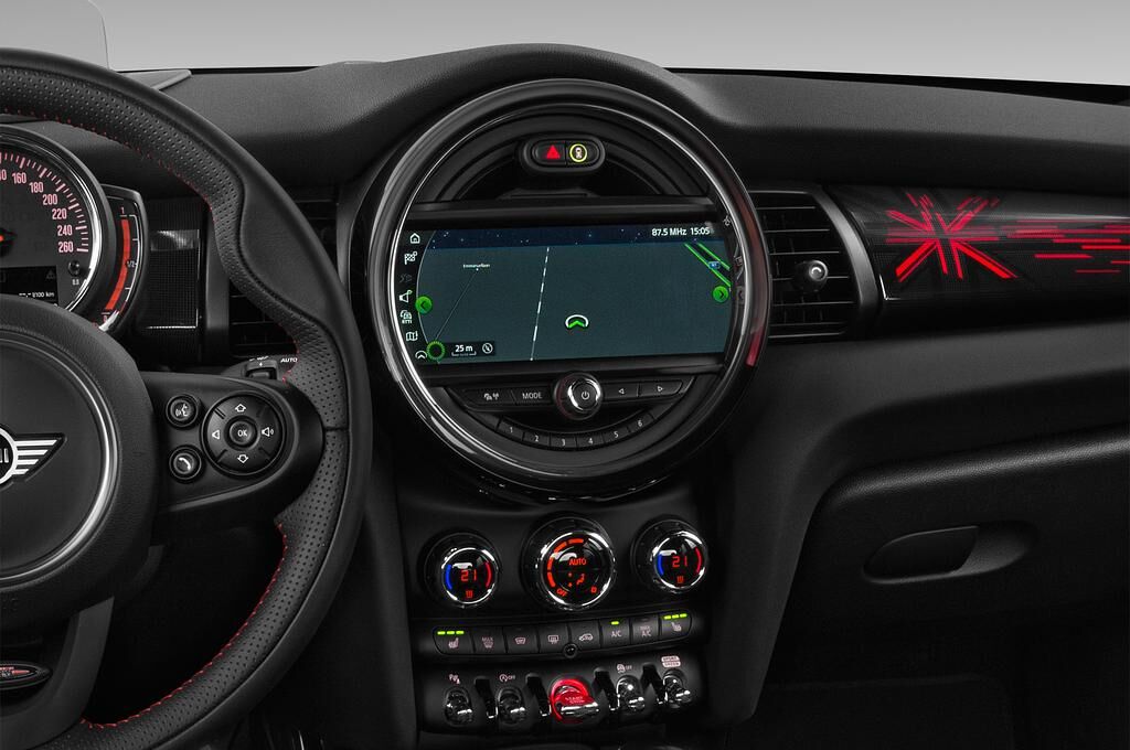 MINI Cooper (Baujahr 2018) JCW 3 Türen Temperatur und Klimaanlage
