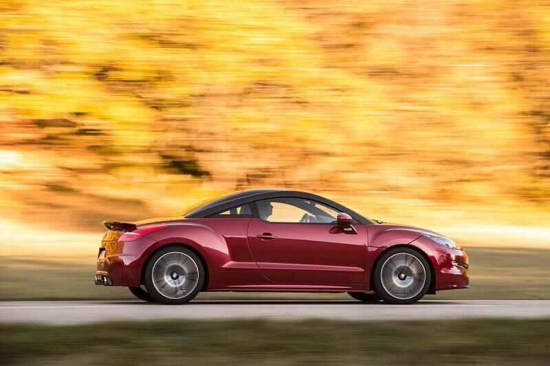 Der Peugeot RCZ R ist 4,29 Meter lang,...