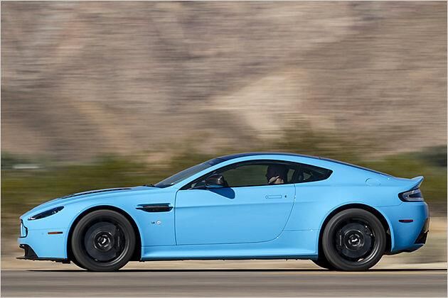 Beim V12 Vantage S kombiniert Aston Martin das kleinste Modell der Marke mit dem größten Motor des Hauses