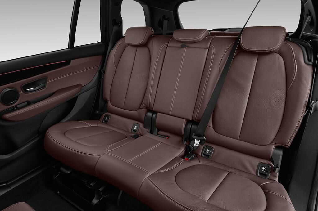 BMW 2 Series Gran Tourer (Baujahr 2018) Luxury Line 5 Türen Rücksitze