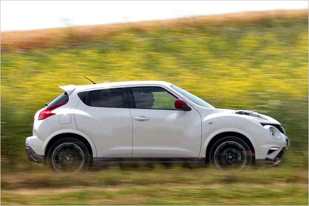 Ein stufenloses CVT-Getriebe überträgt die Kraft auf alle vier Räder