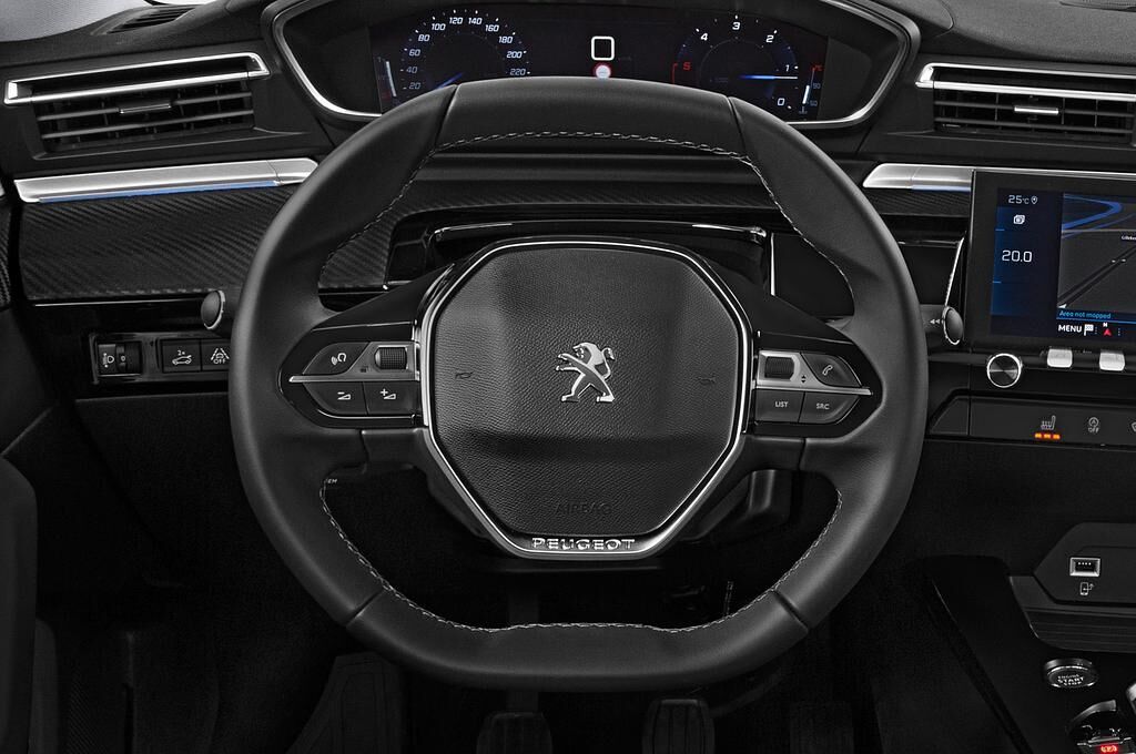 Peugeot 508 (Baujahr 2018) Allure 5 Türen Lenkrad