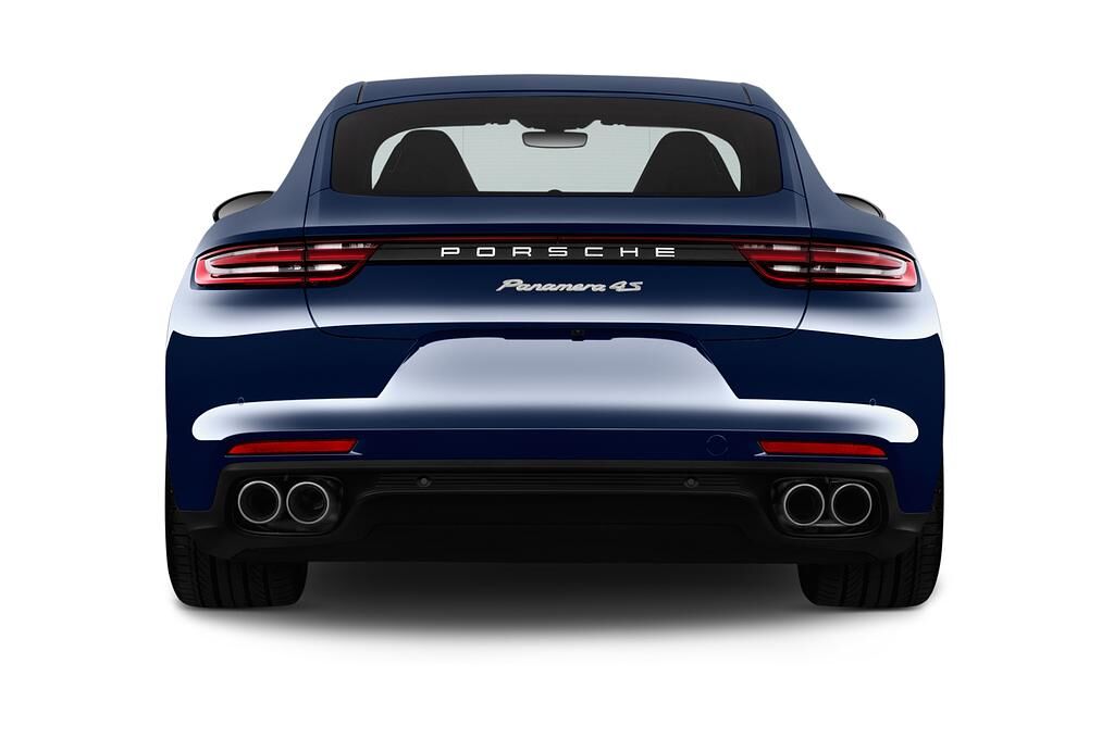 Porsche Panamera (Baujahr 2018) 4S 5 Türen Heckansicht