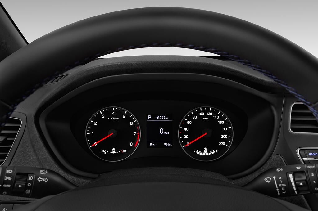 Hyundai i20 (Baujahr 2019) Trend 5 Türen Tacho und Fahrerinstrumente