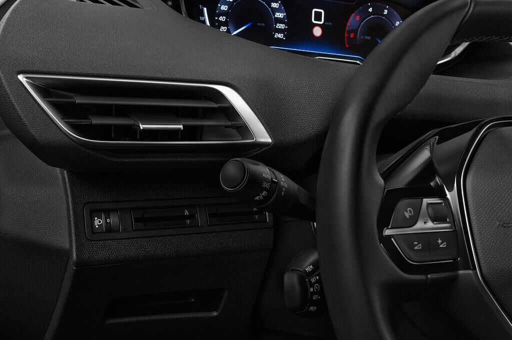 Peugeot 3008 (Baujahr 2018) Active 5 Türen Lüftung