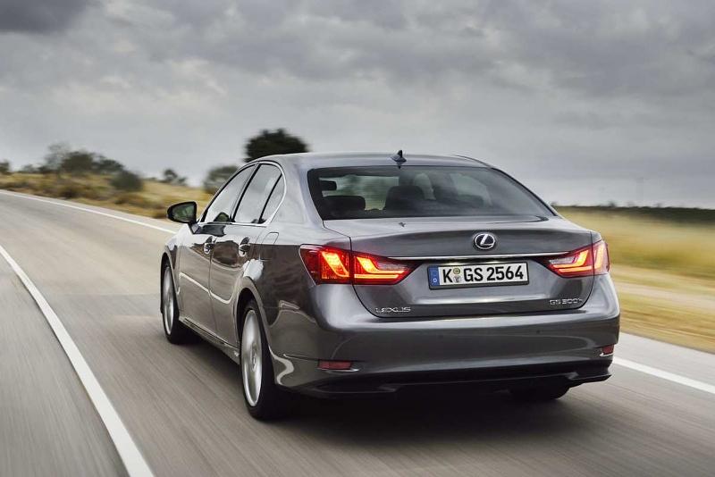 Lexus GS 300h - bei Tempo 190 ist Schluss