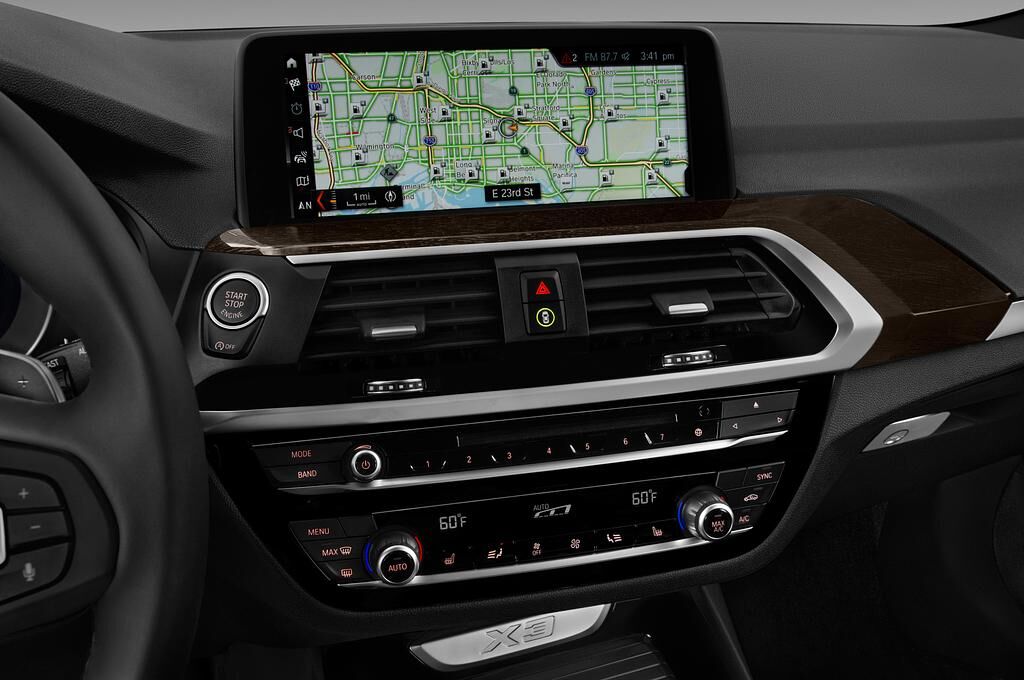 BMW X3 (Baujahr 2019) xLine 5 Türen Temperatur und Klimaanlage