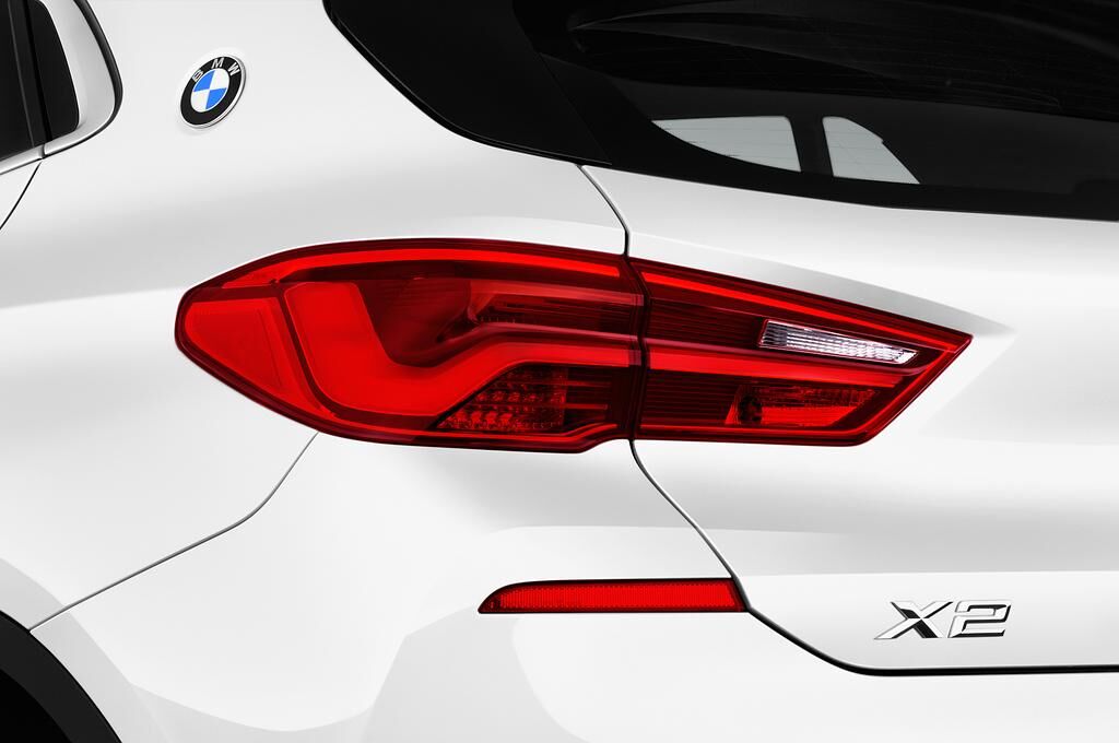 BMW X2 (Baujahr 2018) Advantage Plus 5 Türen Rücklicht