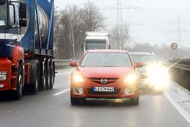 Drängeln im Verkehr – 3 Sekunden oder 140 Meter