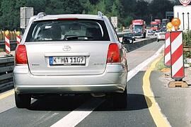 ADAC: In der Autobahnbaustelle und im Parkhaus wird es immer enger