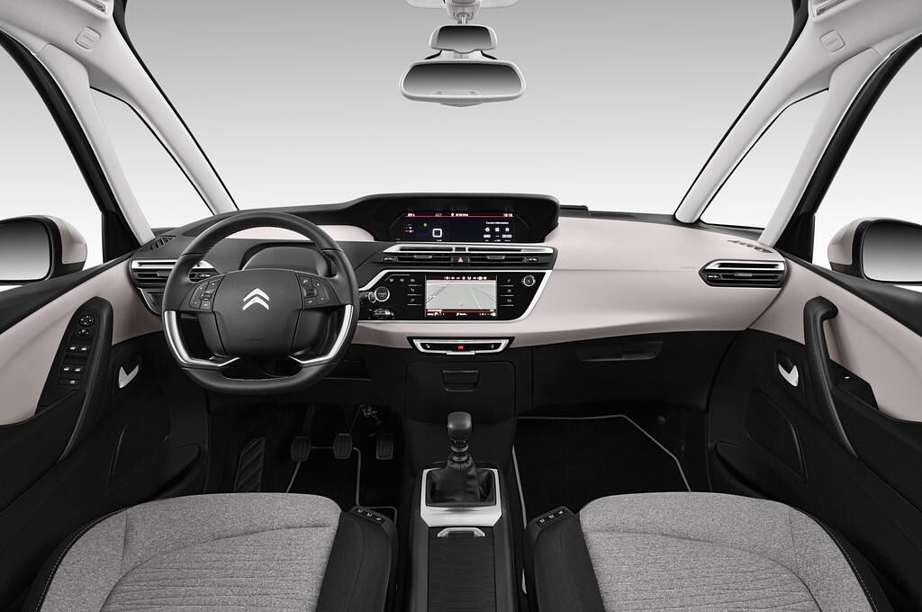 Citroen C4 Spacetourer (Baujahr 2018) Shine 5 Türen Cockpit und Innenraum