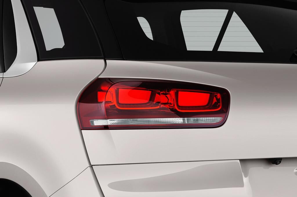 Citroen C4 Spacetourer (Baujahr 2018) Shine 5 Türen Rücklicht