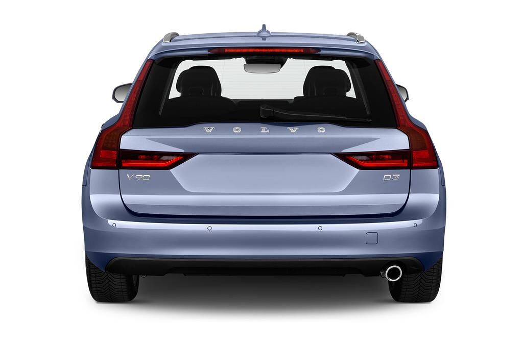 Volvo V90 (Baujahr 2019) Momentum 5 Türen Heckansicht