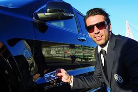 27 Jeep Grand Cherokee für das Team von Juventus Turin