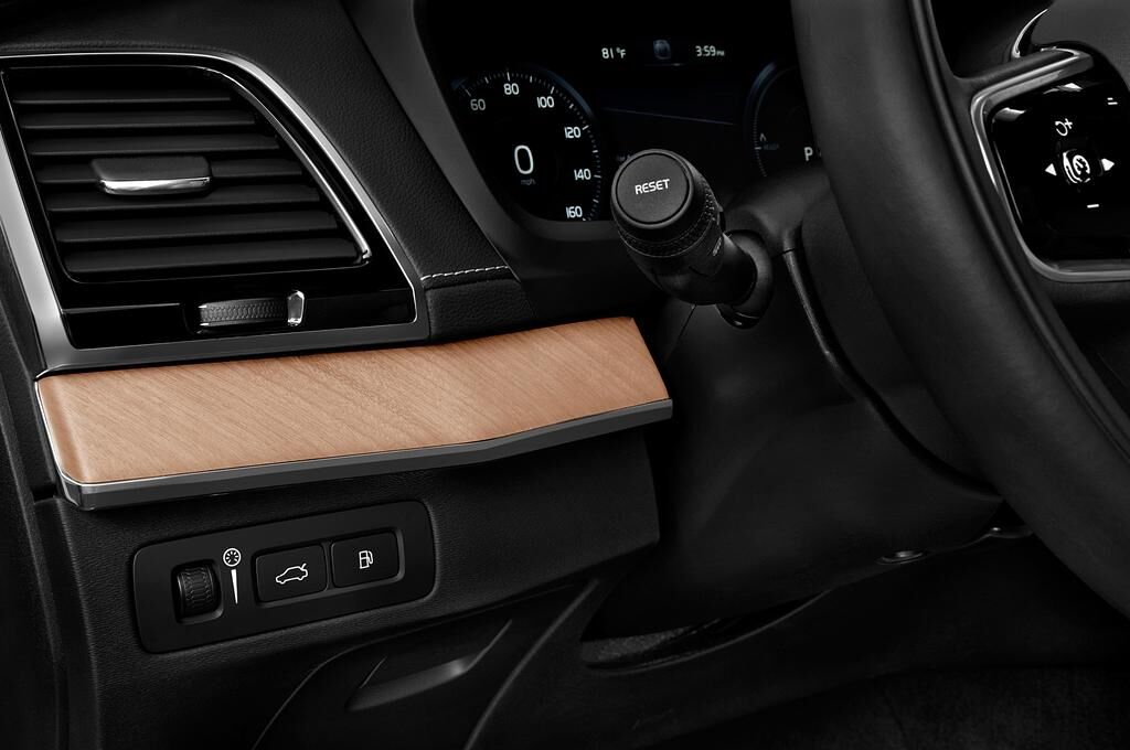 Volvo XC90 Plug-in Hybrid (Baujahr 2018) Inscription 5 Türen Lüftung