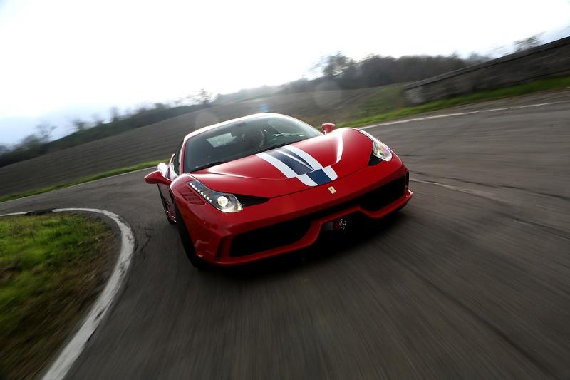 Der Ferrari 458 Speciale ist auf der Hausrennstrecke in Fiorano um 1,5 Sekunden schneller als der 458 Italia