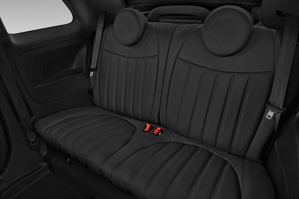 Abarth 595 Turismo (Baujahr 2018) - 2 Türen Rücksitze