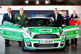 MINI mit Blaulicht im Einsatz