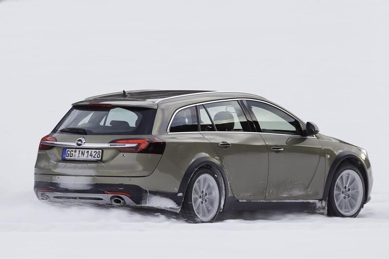 Der Insignia Country Tourer bringt 1.843 Kilogramm auf die Waage