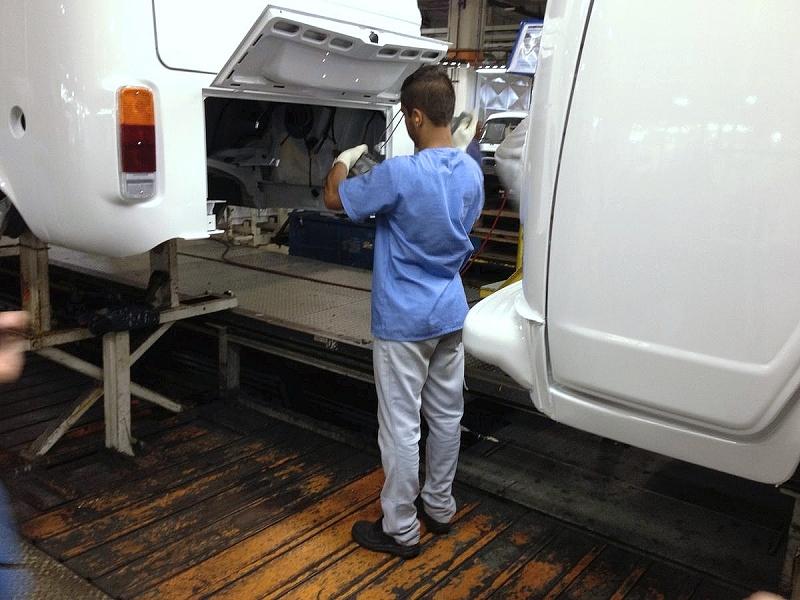 Produktion der letzten VW Kombi in Brasilien