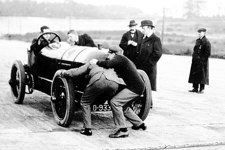 Vor 100 Jahren: Hornsted fährt Weltrekorde auf - BlitzenBenz -