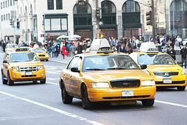 New York: 10.000 neue E-Ladestationen in Parkhäuser und Tiefgaragen