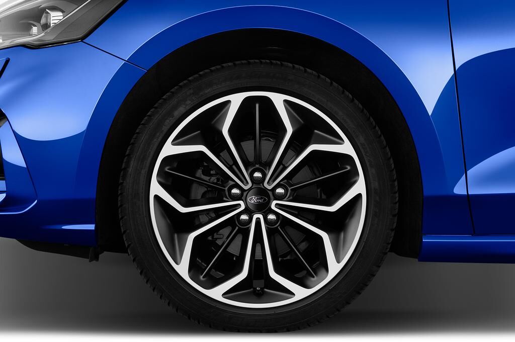 Ford Focus (Baujahr 2018) ST Line 5 Türen Reifen und Felge