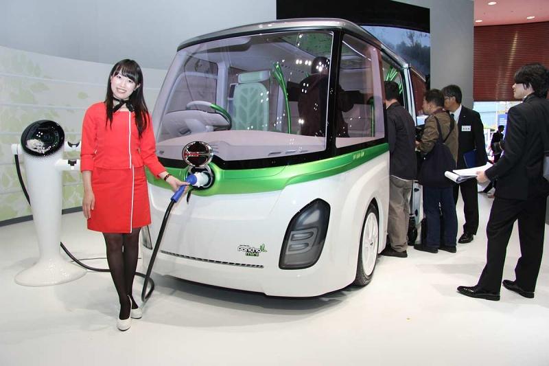 Hino Poncho Mini
