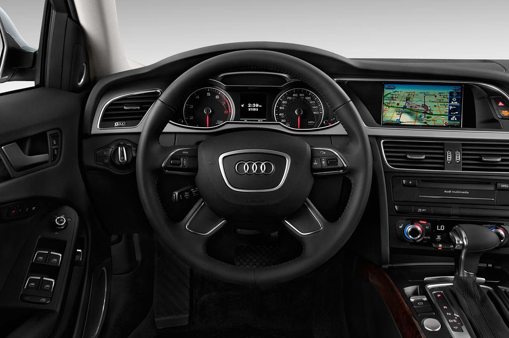 Audi A4 Allroad Quattro (Baujahr 2013) - 5 Türen Lenkrad
