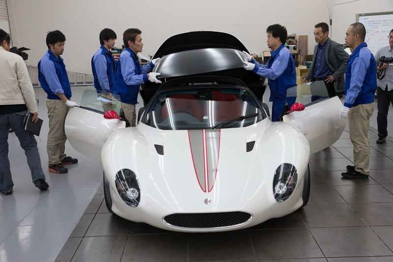 ein Roadster.
