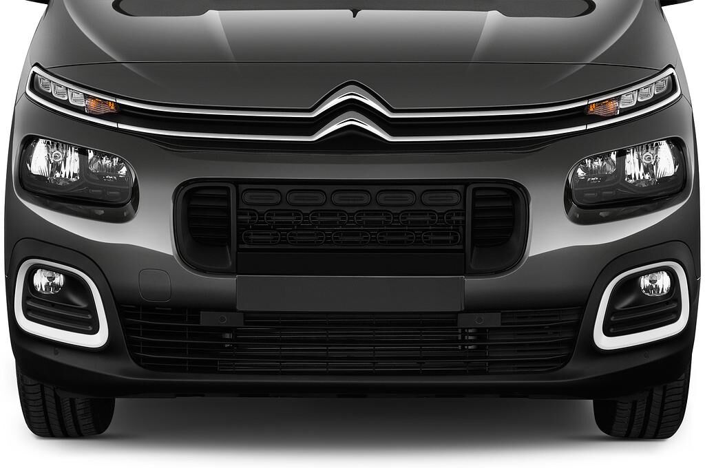 Citroen Berlingo (Baujahr 2019) Feel 5 Türen Kühlergrill und Scheinwerfer