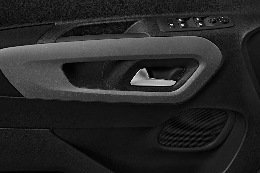 Citroen Berlingo (Baujahr 2019) Feel 5 Türen Bedienungselemente Tür