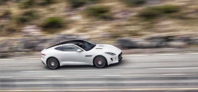 Das Jaguar F-Type Coupé wird in Los Angeles vorgestellt
