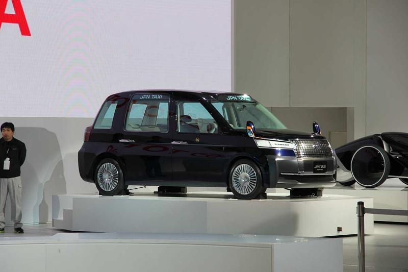 Toyota JPN Taxi Concept auf der Tokio Motorshow 2013
