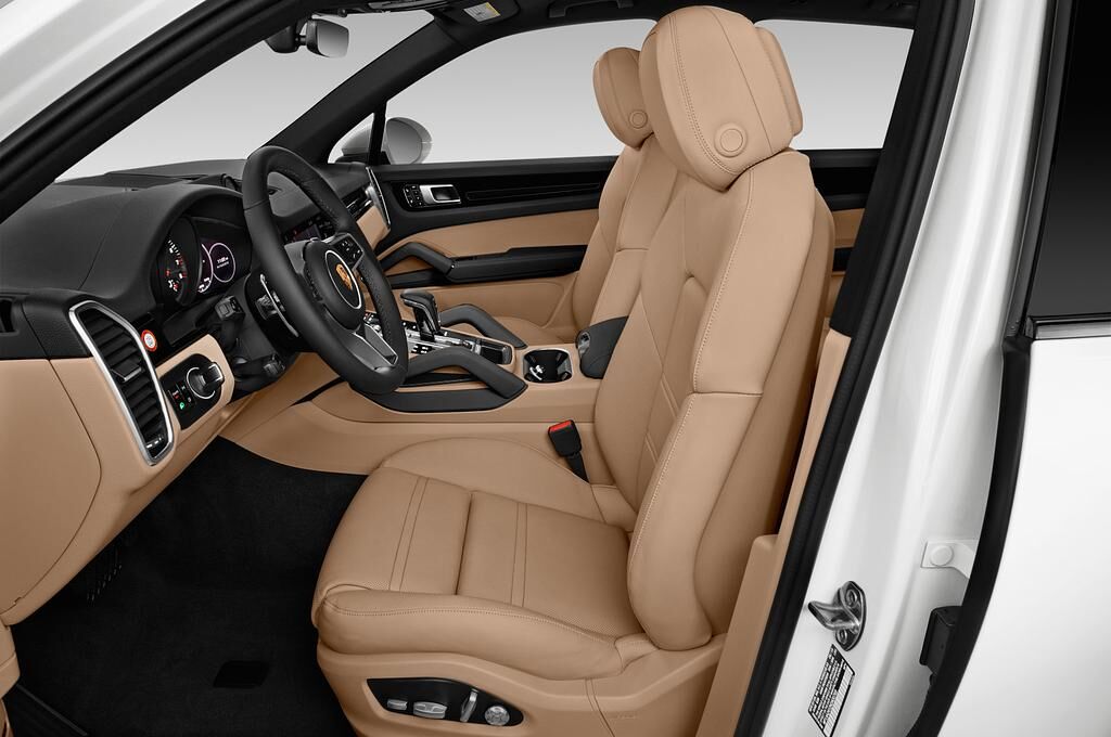 Porsche Cayenne (Baujahr 2019) - 5 Türen Vordersitze