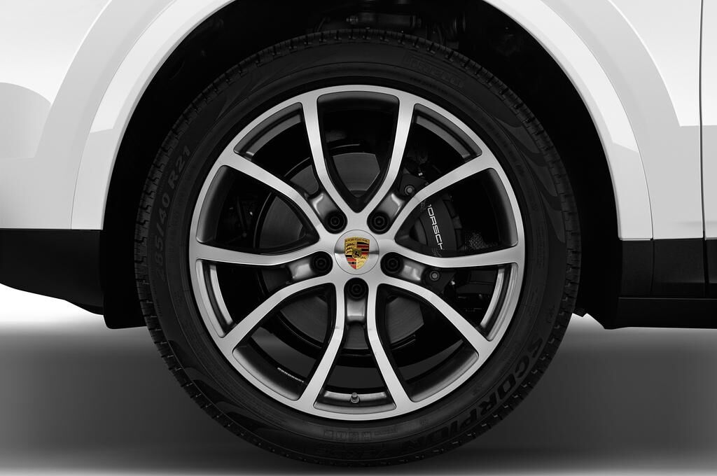 Porsche Cayenne (Baujahr 2019) - 5 Türen Reifen und Felge