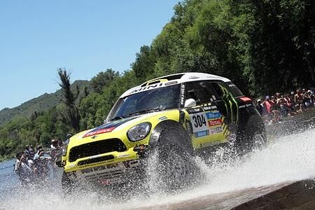 Rallye Dakar 2014: MINI auf Gesamtplatz eins bis vier