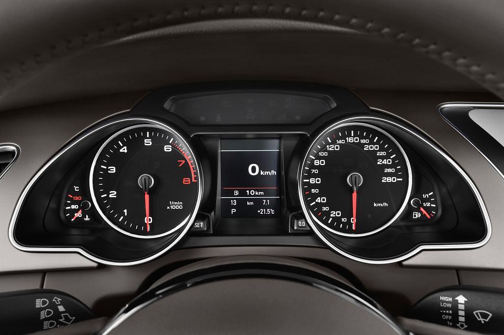 Audi A5 (Baujahr 2013) - 2 Türen Tacho und Fahrerinstrumente