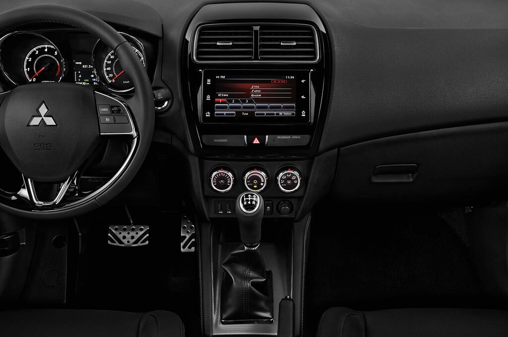 Mitsubishi ASX (Baujahr 2019) Top 5 Türen Mittelkonsole