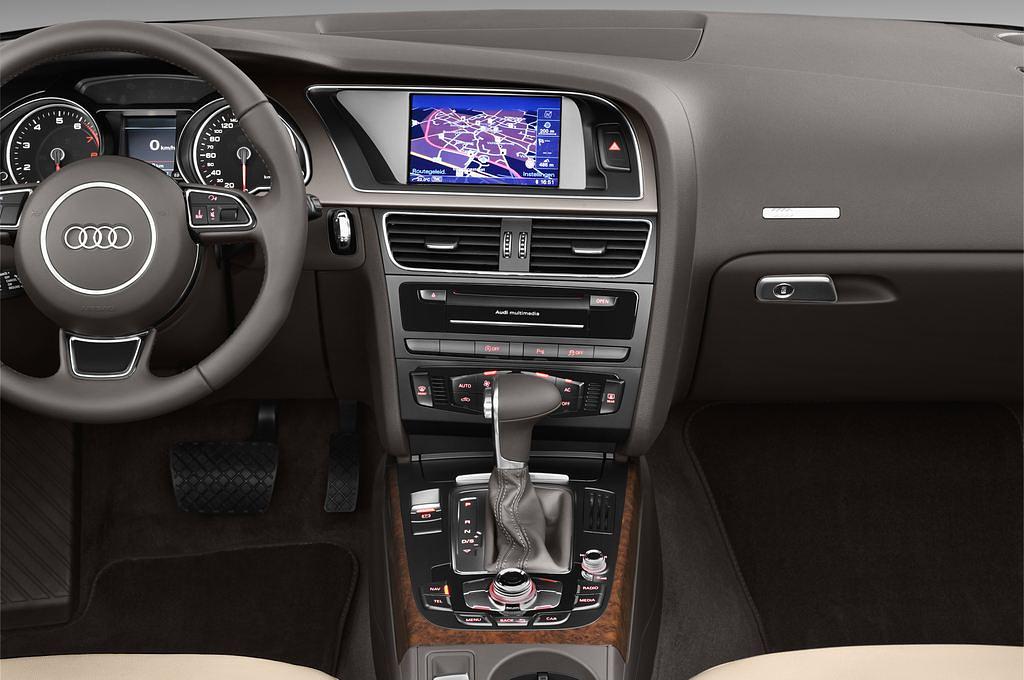 Audi A5 (Baujahr 2013) - 2 Türen Mittelkonsole