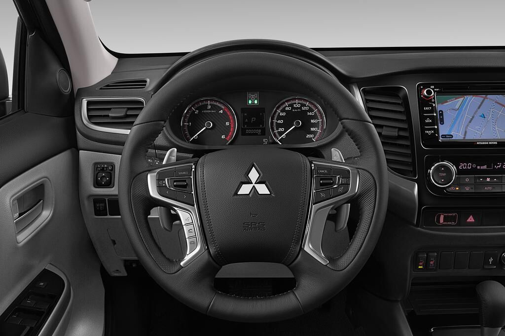 Mitsubishi L200 (Baujahr 2019) Diamant Editionen 4 Türen Lenkrad